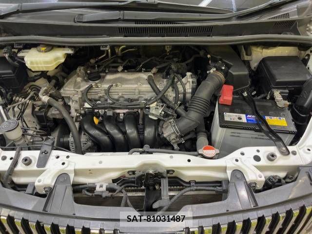 Toyota ESQUIRE 2015-10 330280-19