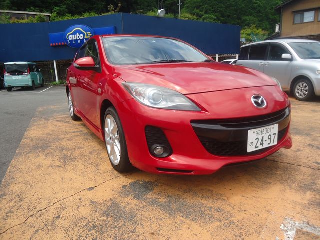Mazda AXELA SPORT 2012-04 7363-3