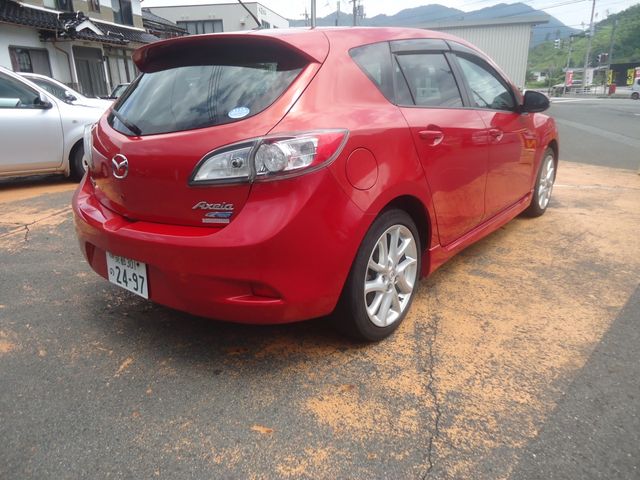Mazda AXELA SPORT 2012-04 7363-5