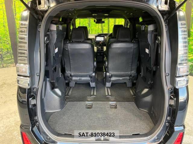 Toyota VOXY 2018-06 352863-15