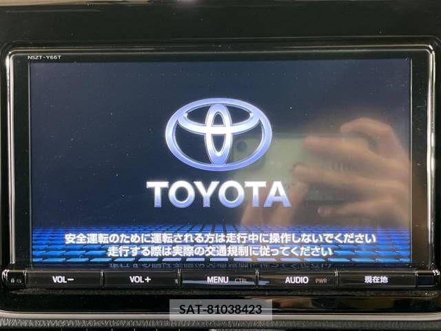 Toyota VOXY 2018-06 352863-2