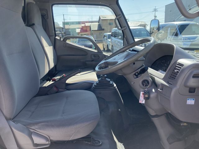 Toyota DYNA TRUCK 2012-01 1869-7