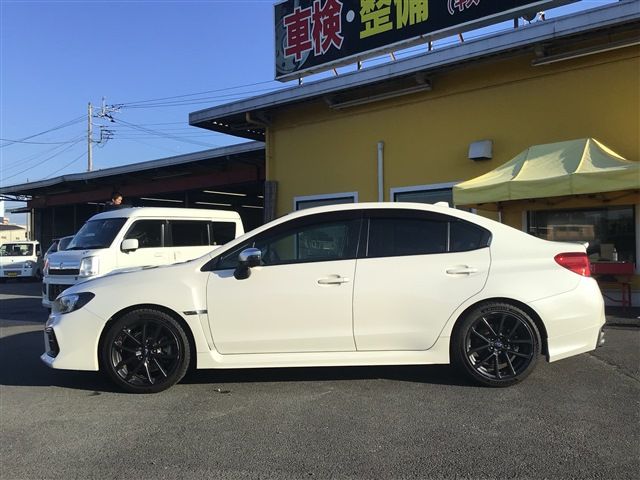 Subaru WRX S4 2018-01 26704-7