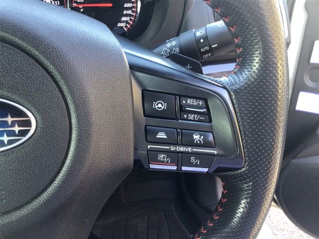 Subaru WRX S4 2018-01 26704-28