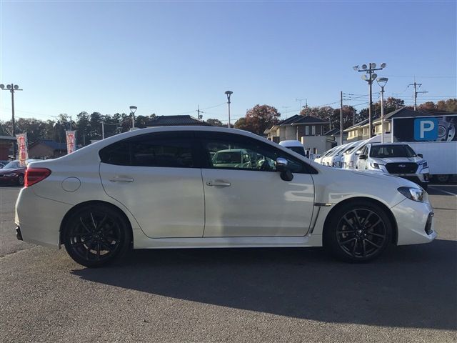 Subaru WRX S4 2018-01 26704-22