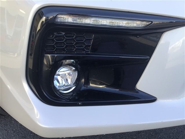 Subaru WRX S4 2018-01 26704-8