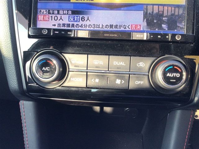 Subaru WRX S4 2018-01 26704-17
