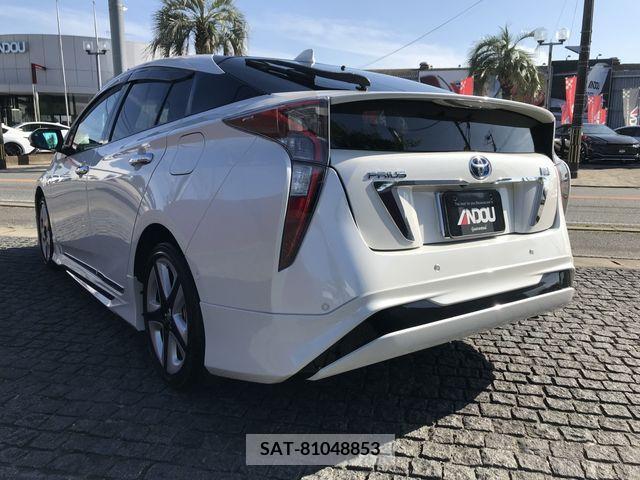 Toyota PRIUS 2018-06 282123-2