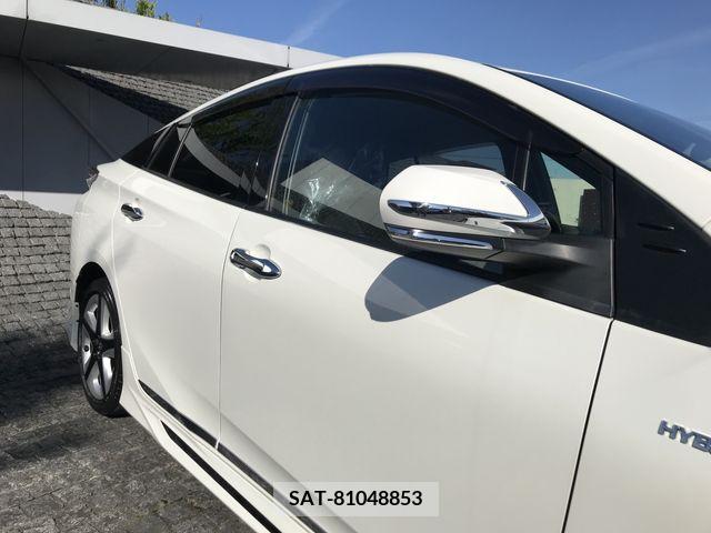 Toyota PRIUS 2018-06 282123-4