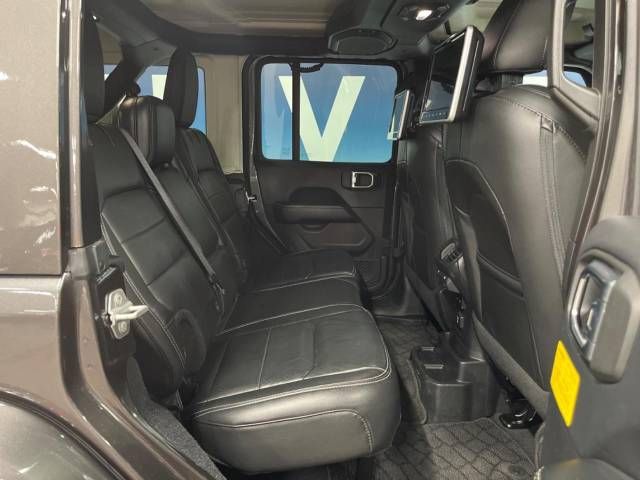 Jeep WRANGLER 2019-02 10561-9