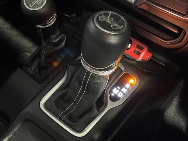 Jeep WRANGLER 2019-02 10561-11