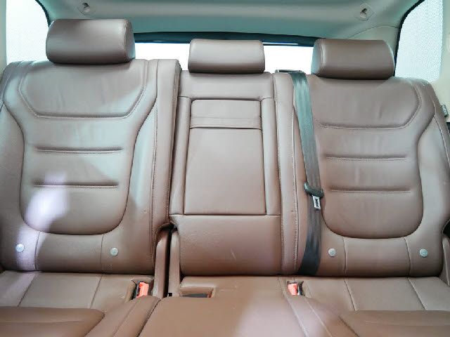 VolksWagen TOUAREG 2012-02 184414-18