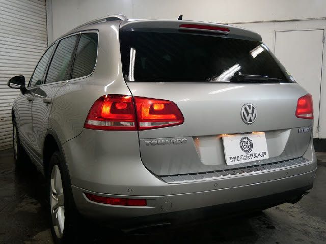 VolksWagen TOUAREG 2012-02 184414-2