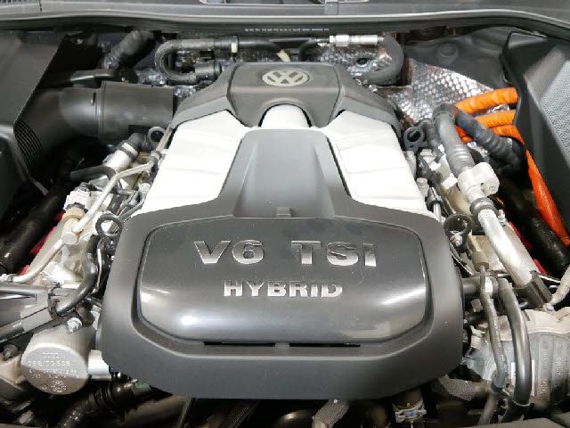 VolksWagen TOUAREG 2012-02 184414-29