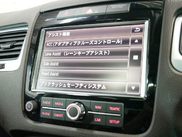 VolksWagen TOUAREG 2012-02 184414-21