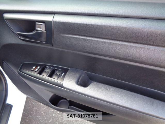Toyota COROLLA AXIO 2018-04 202204-3