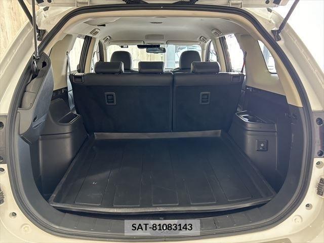 Mitsubishi OUTLANDER PHEV 2018-09 303568-12