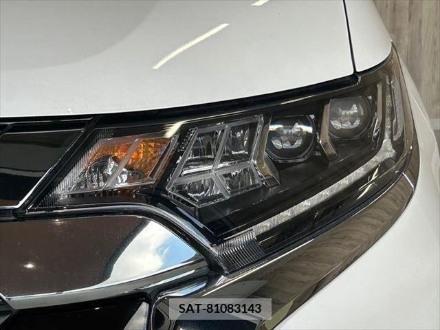 Mitsubishi OUTLANDER PHEV 2018-09 303568-23