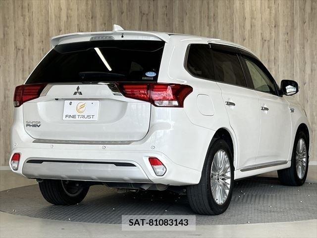 Mitsubishi OUTLANDER PHEV 2018-09 303568-20