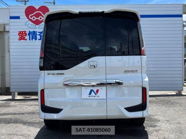 Honda e 2015-07 386976-15