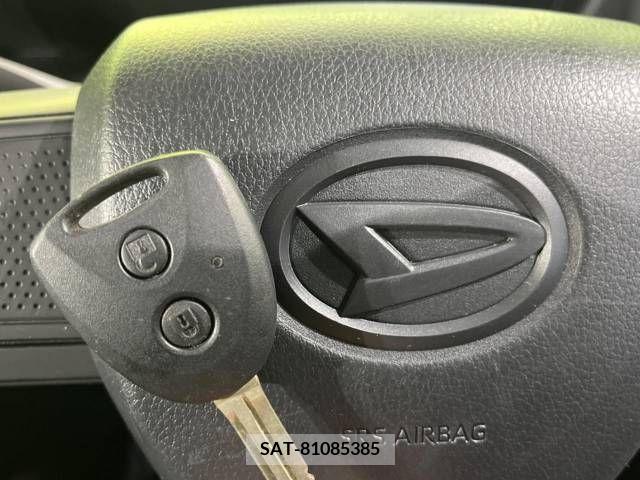 Daihatsu TANTO 2022-01 227478-4