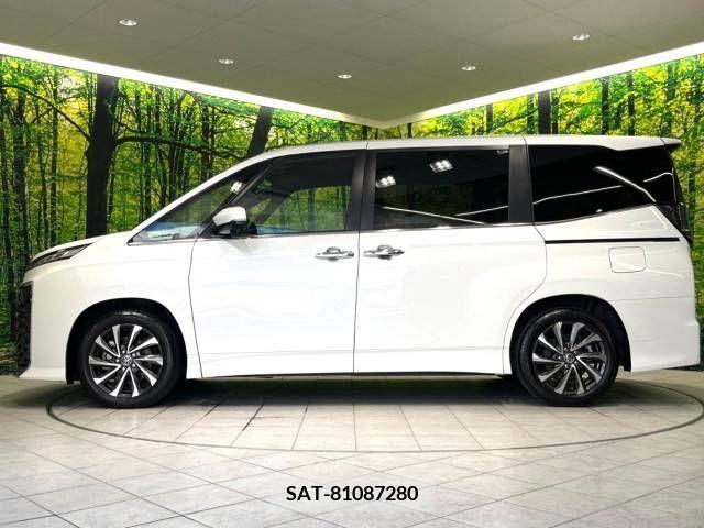 Toyota VOXY 2022-07 333079-18