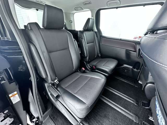 Toyota ESQUIRE 2017-03 1276-9