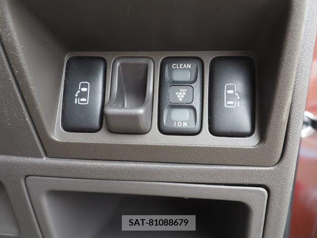 Toyota SIENTA 2011-09 387017-13