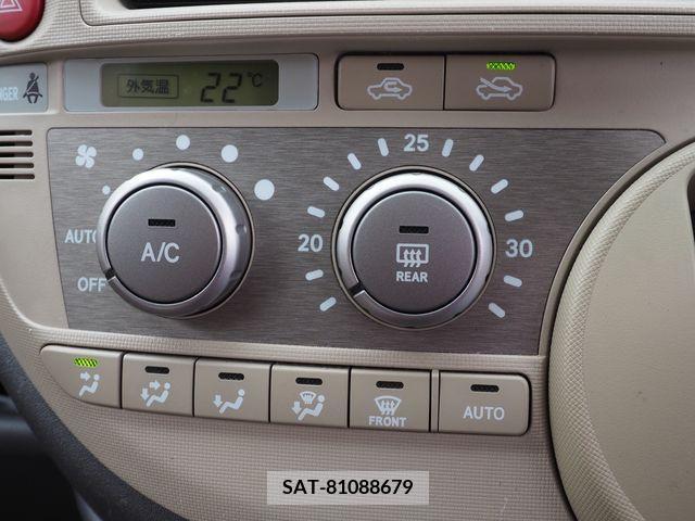 Toyota SIENTA 2011-09 387017-10