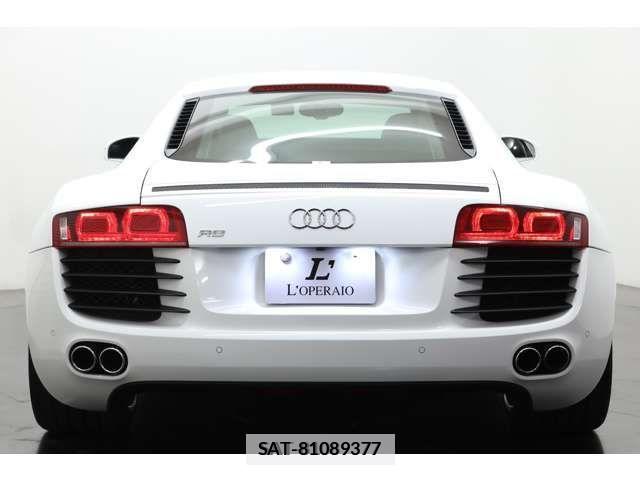Audi R8 2011-02 209923-1