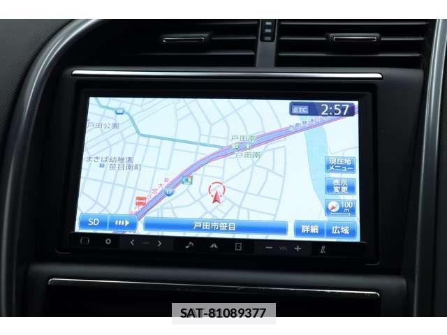 Audi R8 2011-02 209923-10
