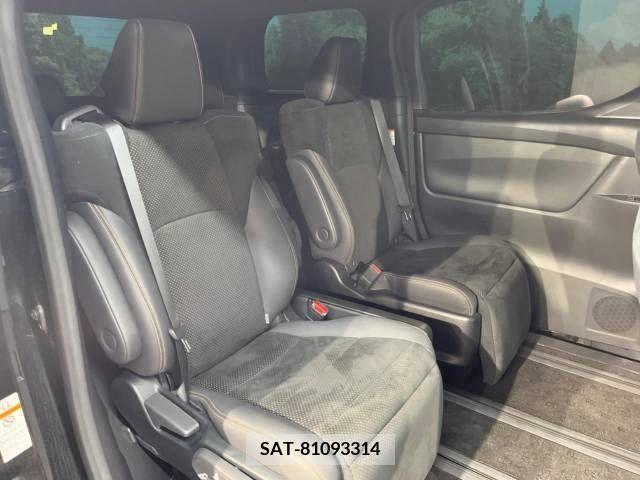 Toyota ALPHARD 2021-07 207457-9