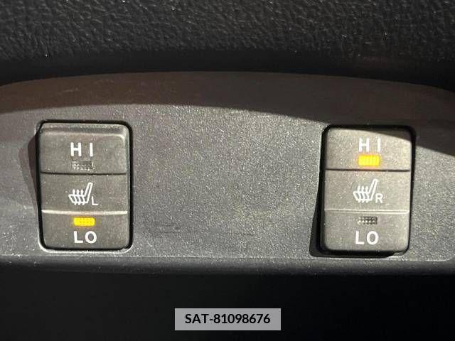 Toyota SIENTA 2015-11 384855-6