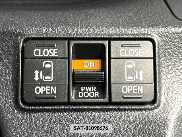 Toyota SIENTA 2015-11 384855-5
