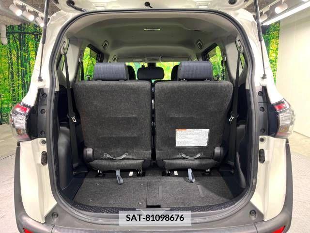 Toyota SIENTA 2015-11 384855-11