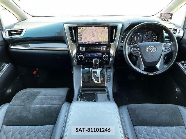Toyota VELLFIRE 2017-05 287925-1