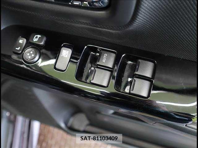 Suzuki SPACIA 2018-04 394213-17