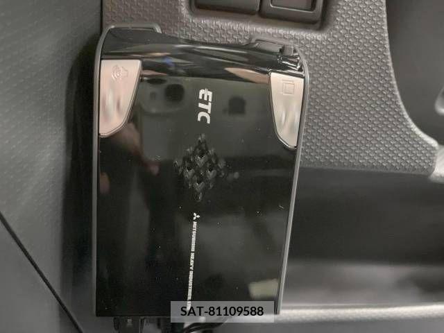 Suzuki SOLIO 2014-03 327017-3