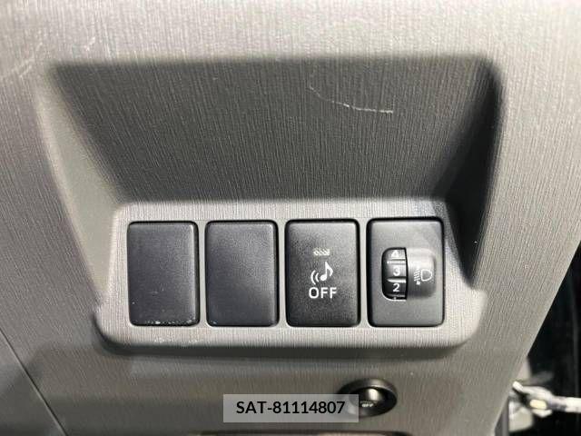 Toyota PRIUS ALPHA 2013-03 218360-5