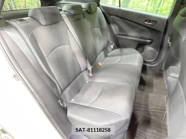 Toyota PRIUS 2019-06 223588-9