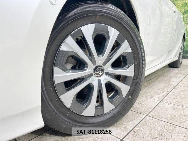 Toyota PRIUS 2019-06 223588-13