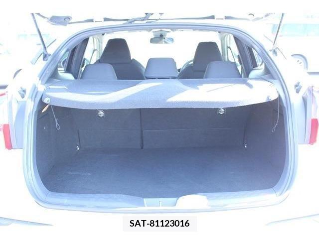 Toyota C-HR 2017-08 294894-18