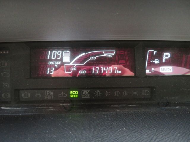 Toyota AQUA 2016-04 182376-17