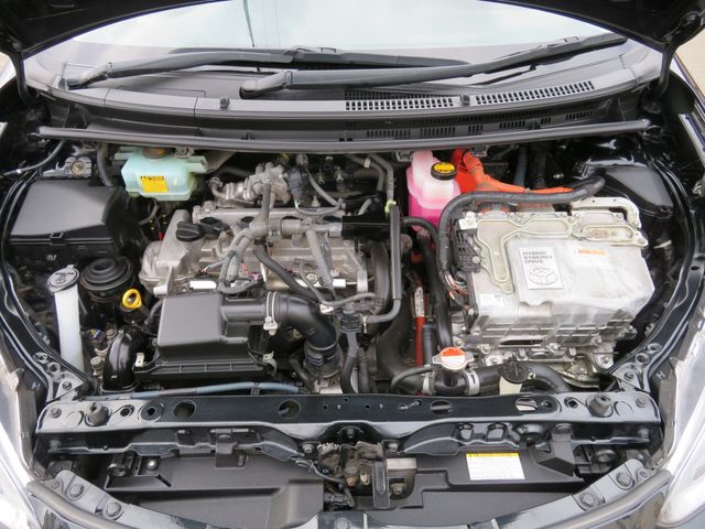 Toyota AQUA 2016-04 182376-22