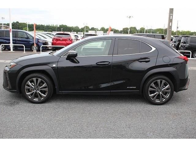 Lexus UX 2019-07 9842-8