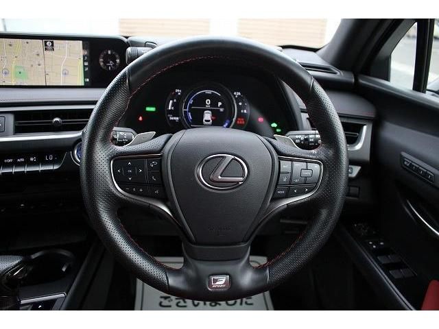 Lexus UX 2019-07 9842-16