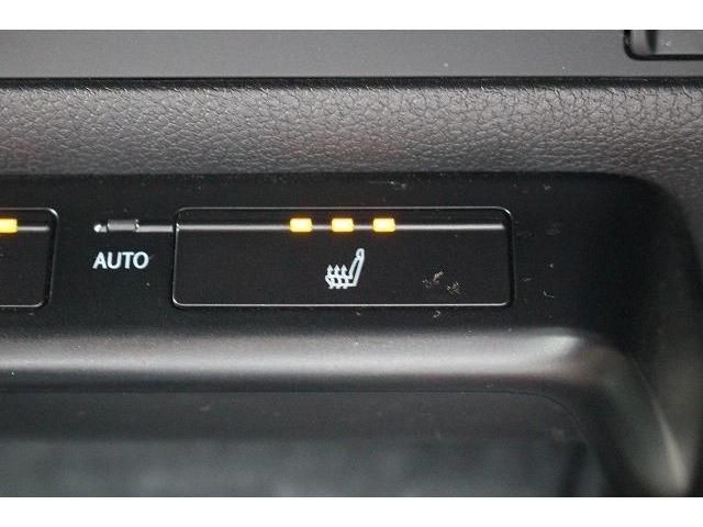 Lexus UX 2019-07 9842-4