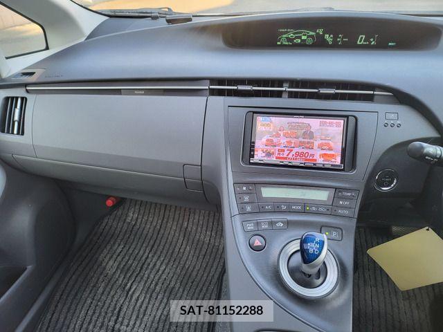 Toyota PRIUS 2010-01 214409-18