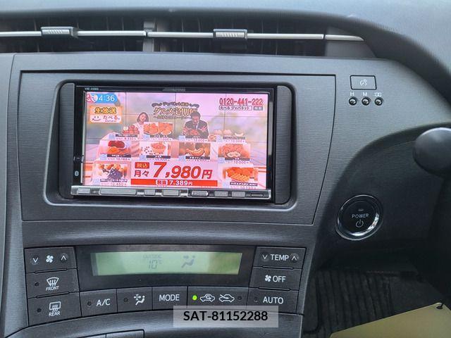 Toyota PRIUS 2010-01 214409-19