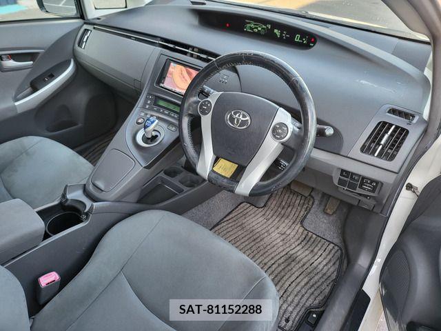 Toyota PRIUS 2010-01 214409-2